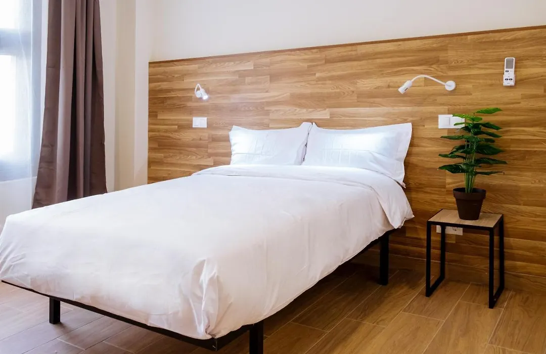Apartahotel Golden Alcalá-1